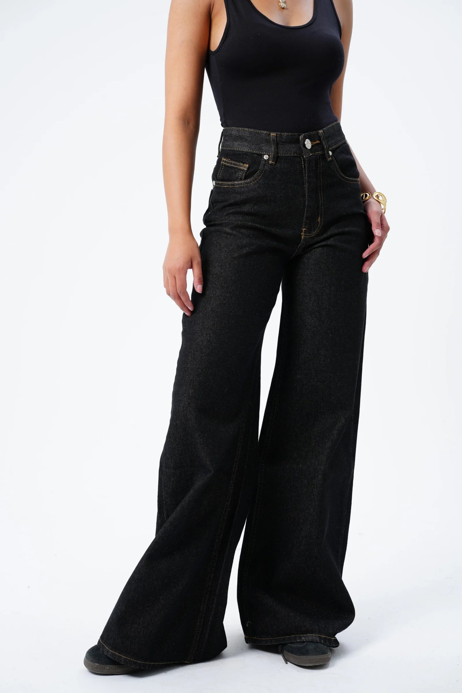 Black raw denim — view 3