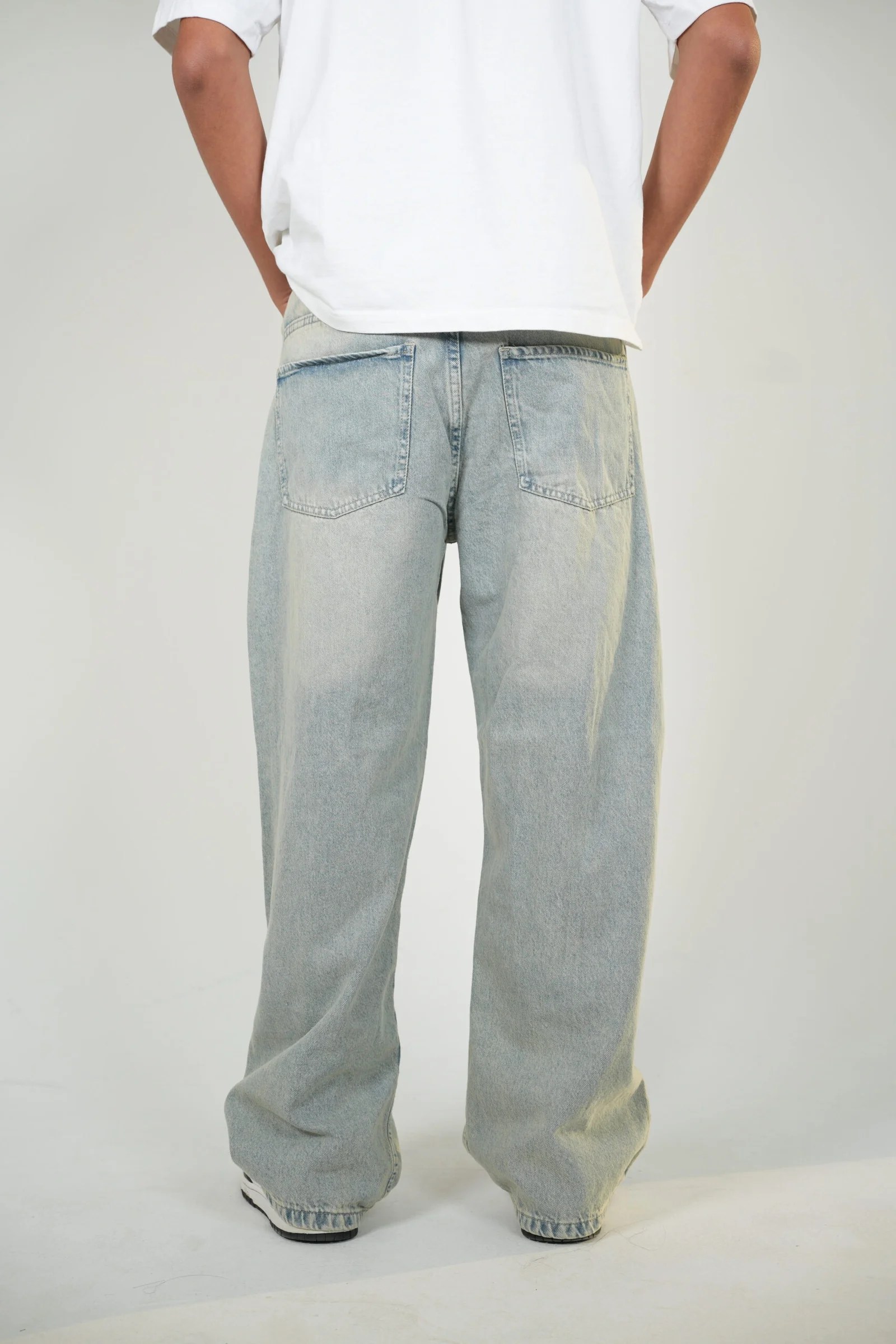 light washed Denim — view 3