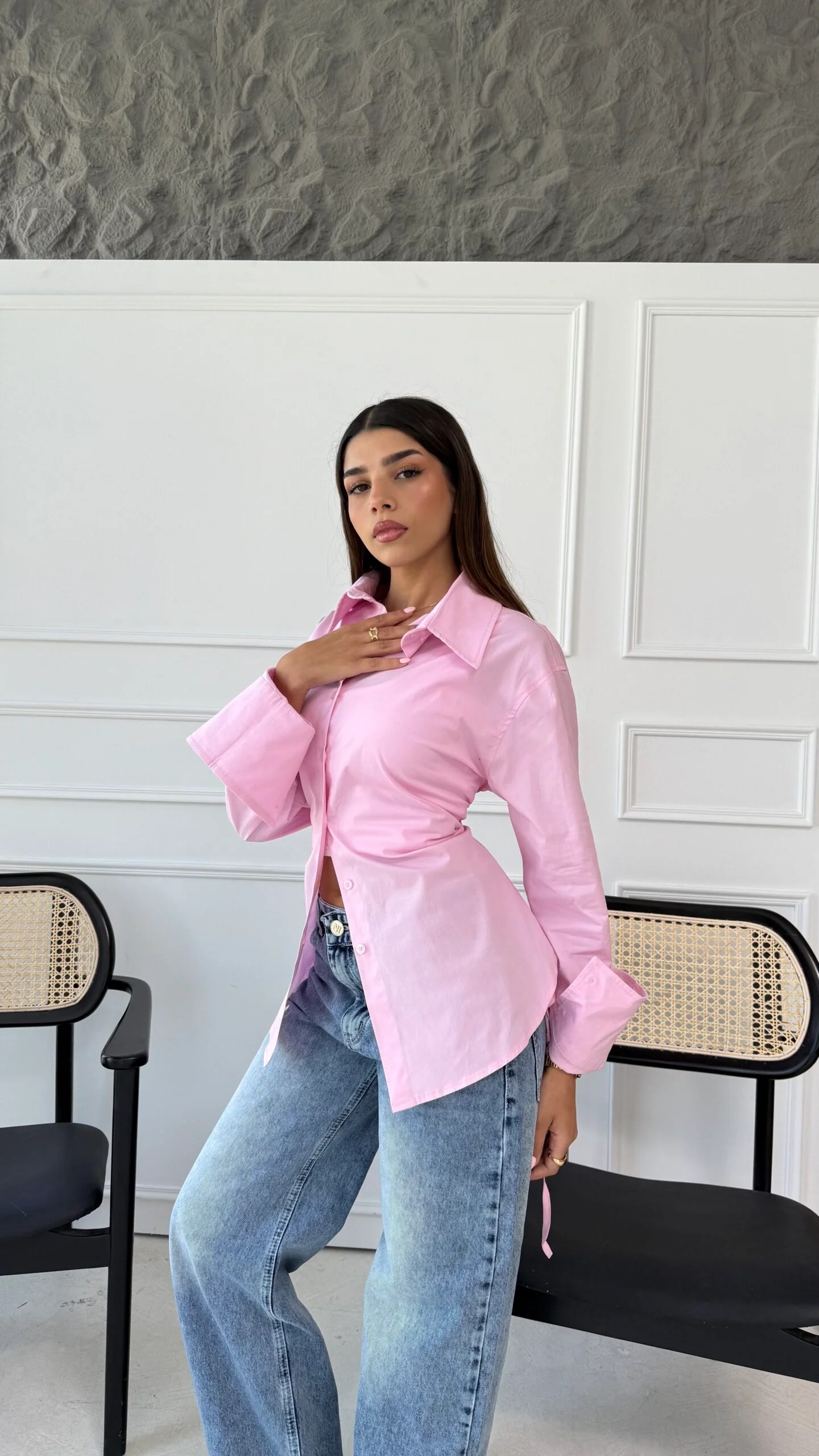 Snatching chemise — view 7