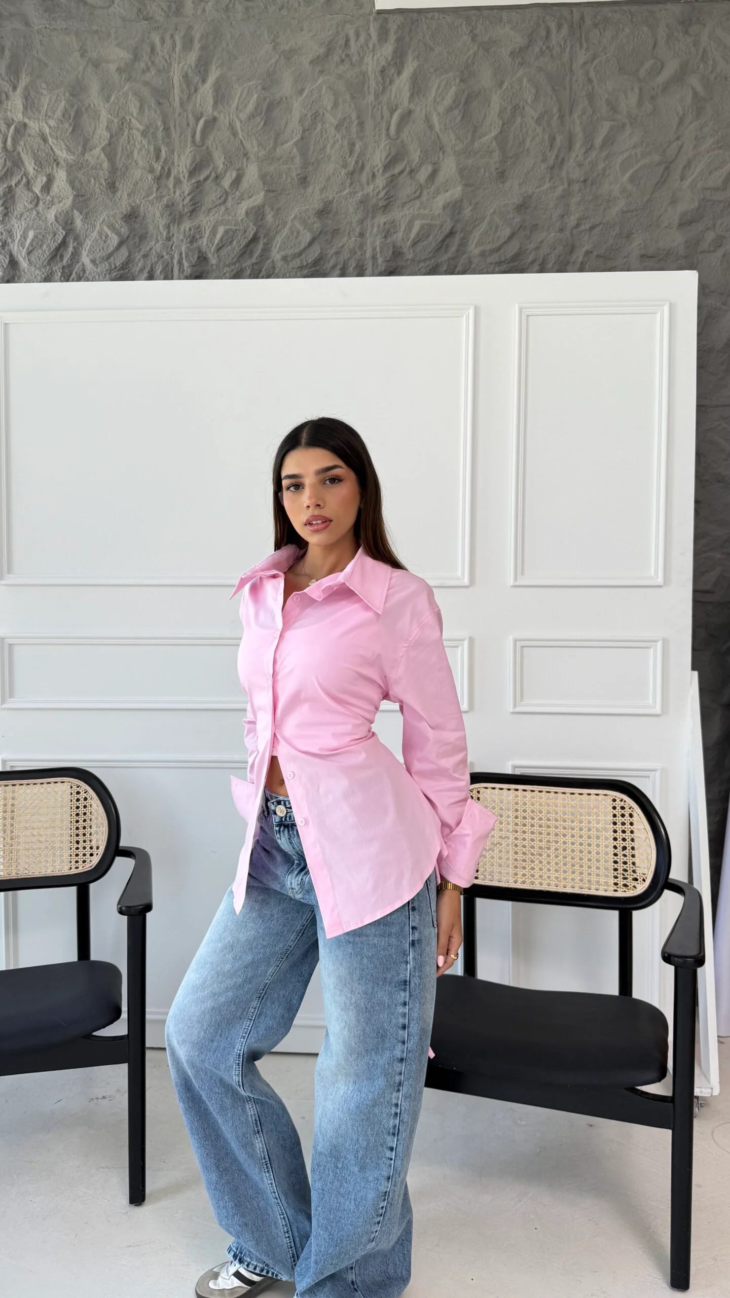 Snatching chemise — view 10