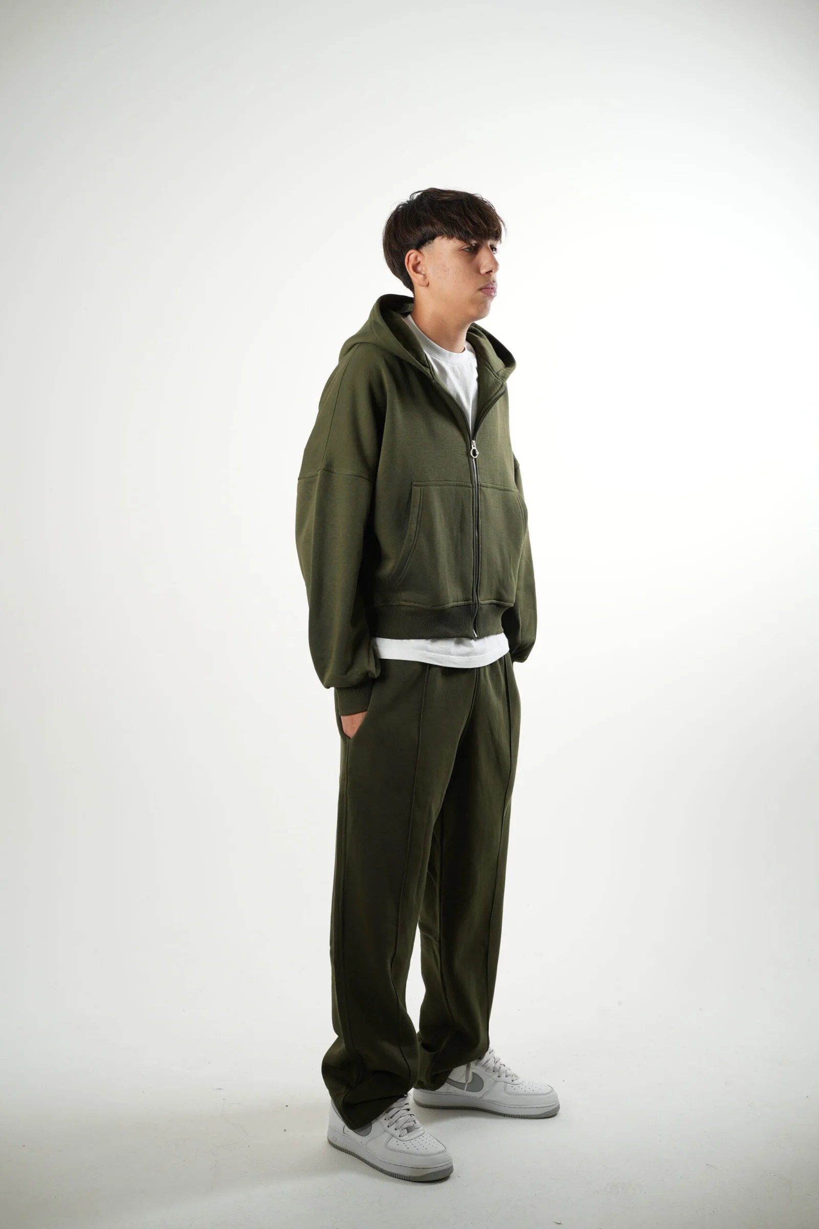 Sweatpants — view 22