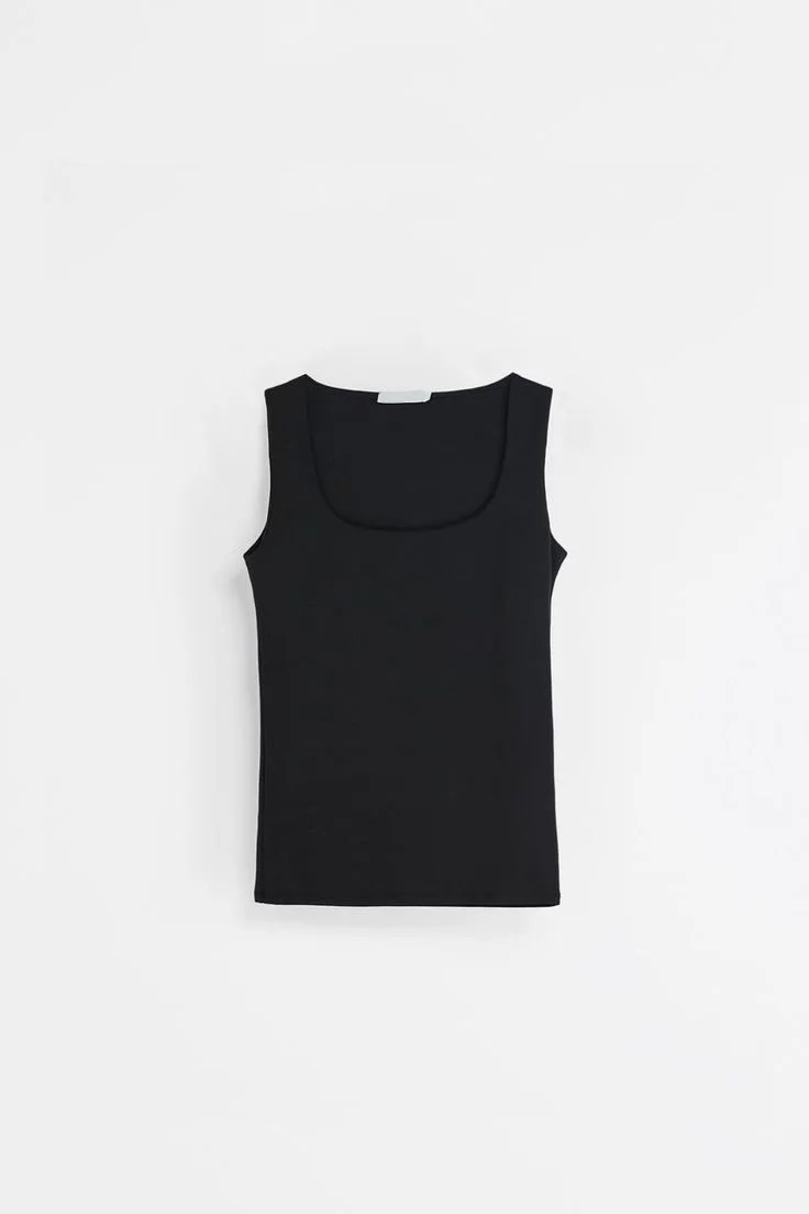 Basic Squared Top Black