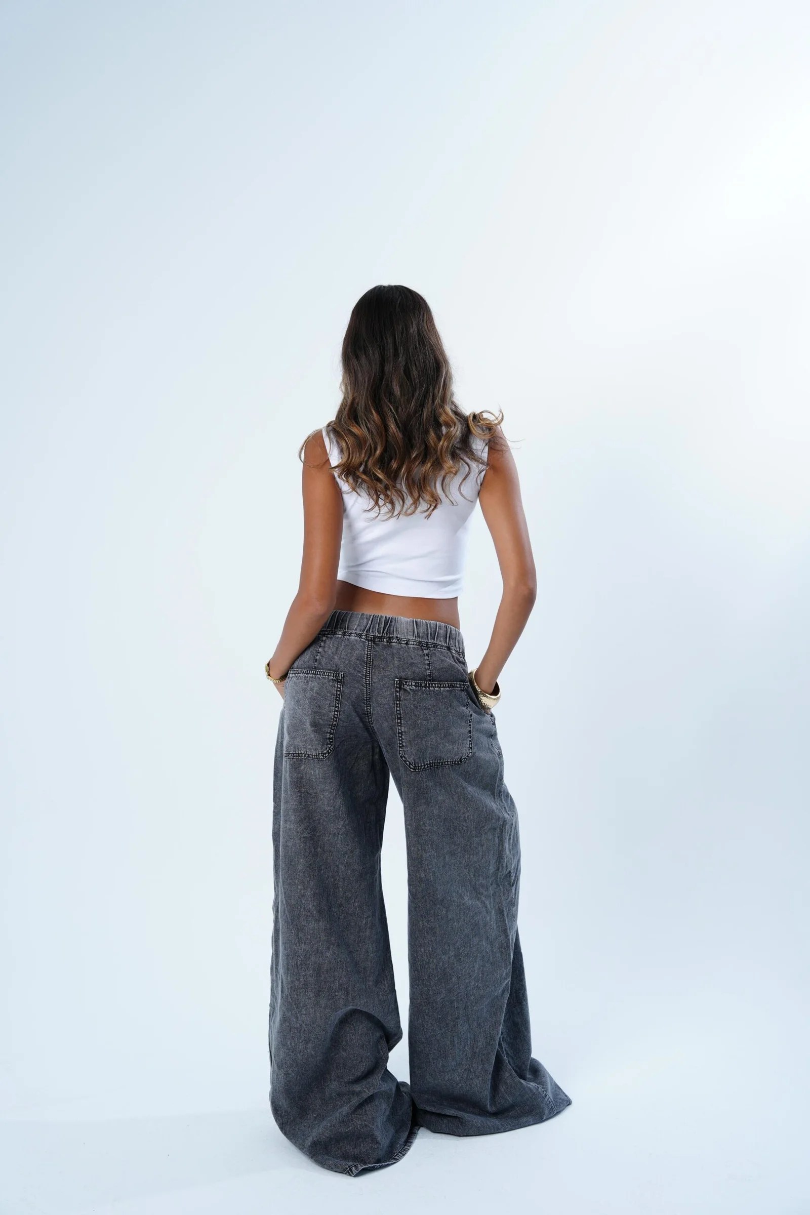 Extra wide leg light jeans — view 8