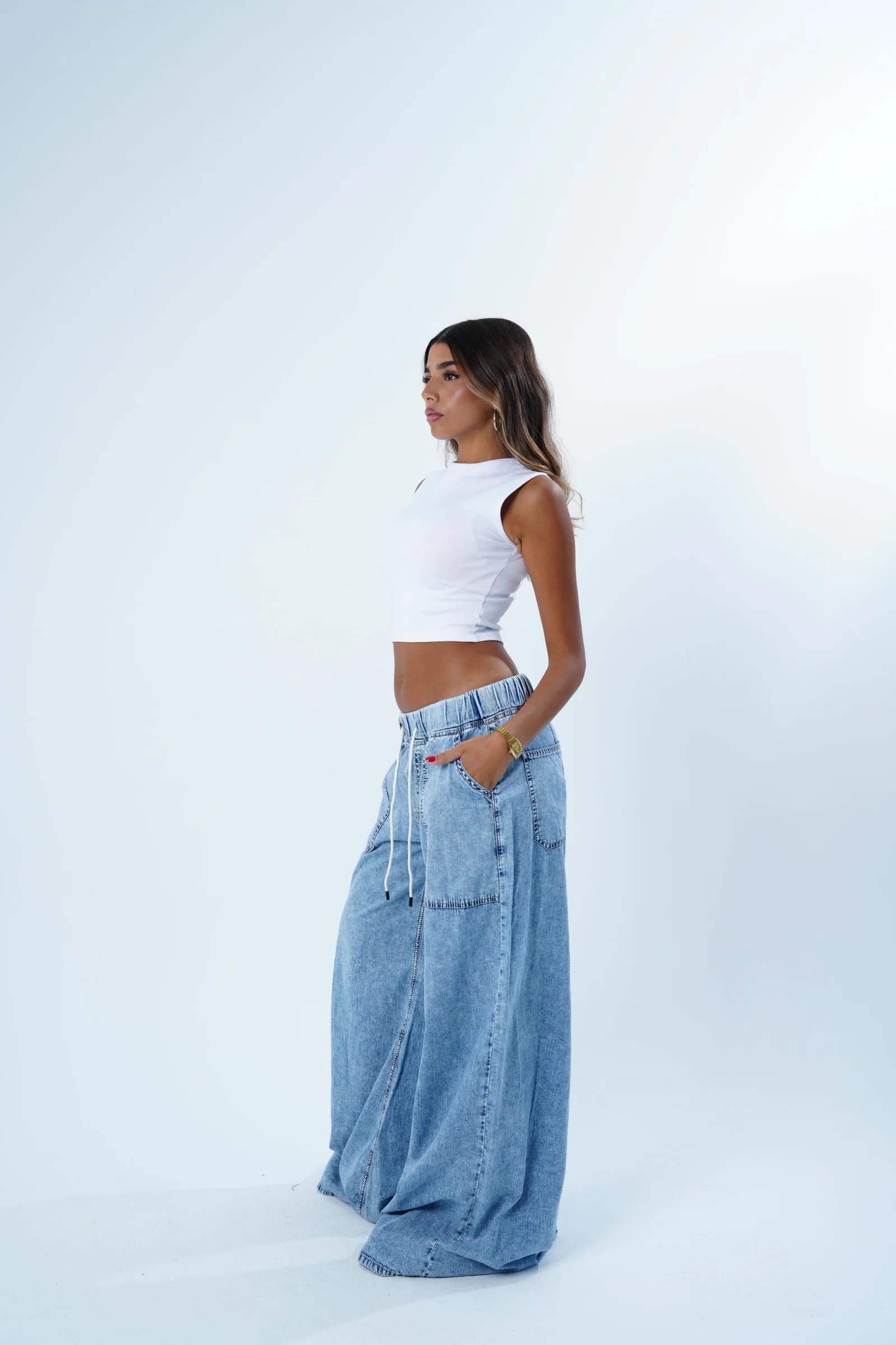 Extra wide leg light jeans — view 4