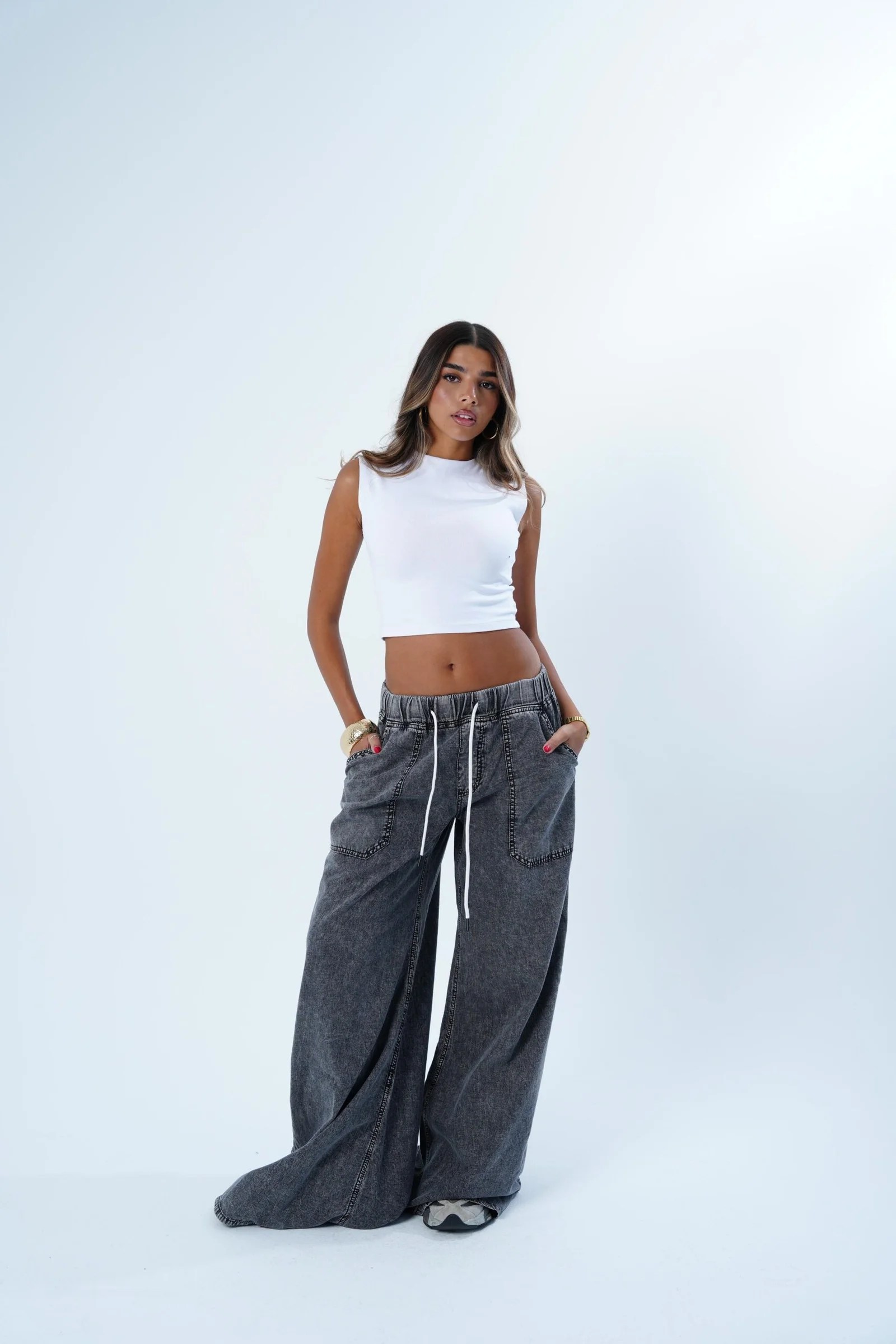Extra wide leg light jeans — view 6