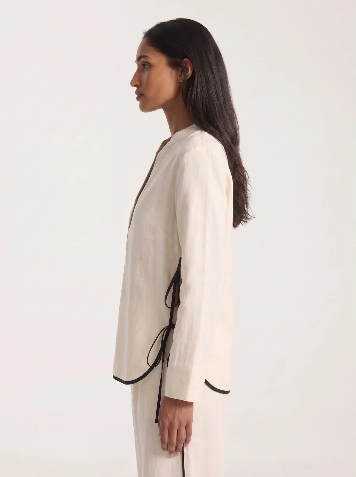 Beige Black linen set — view 3