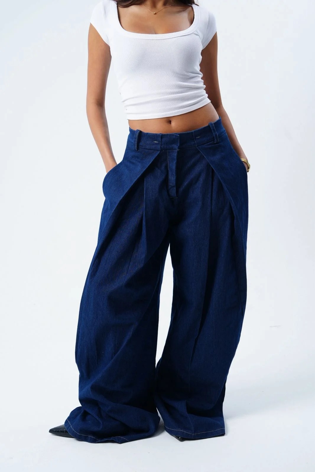 THE FOLDED DENIM PANTS — view 3