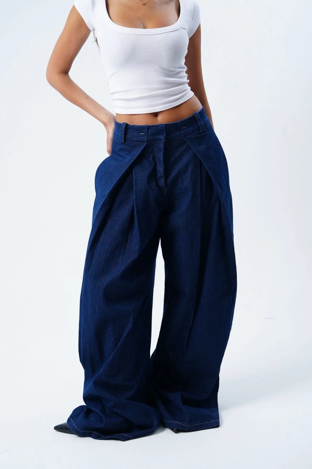 THE FOLDED DENIM PANTS — view 4