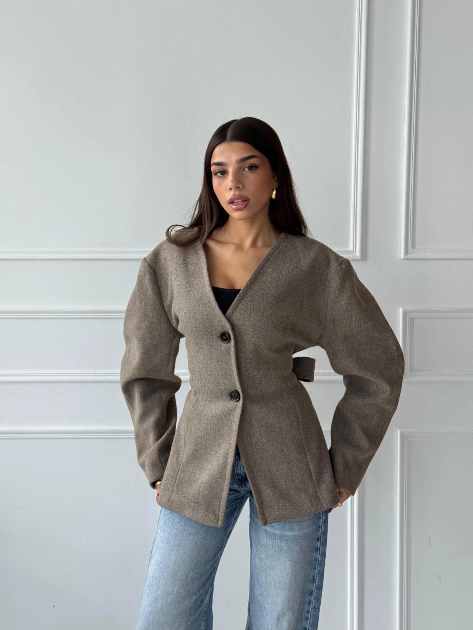 THE WAISTED JACKET