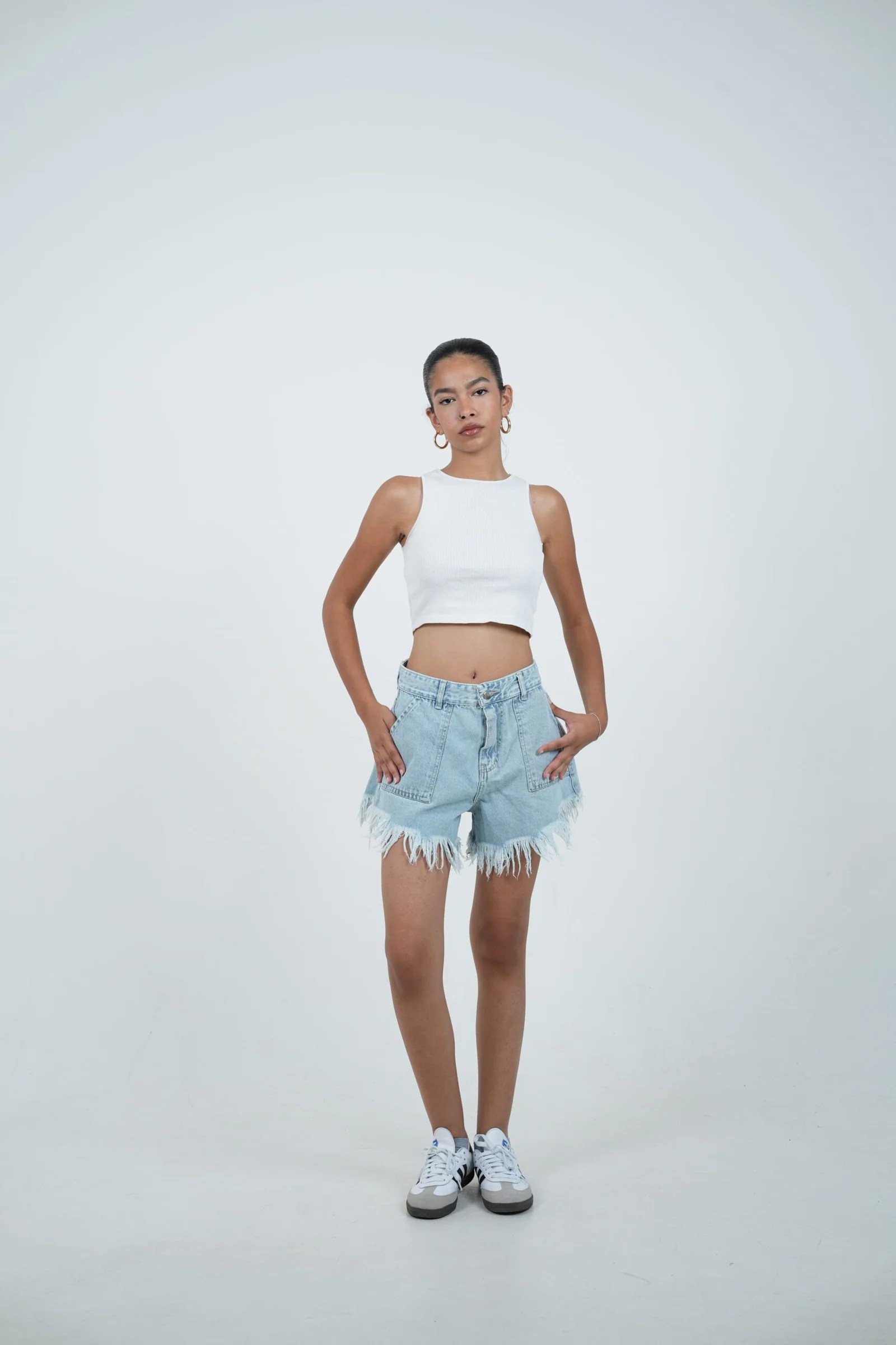 Fringes short — view 3