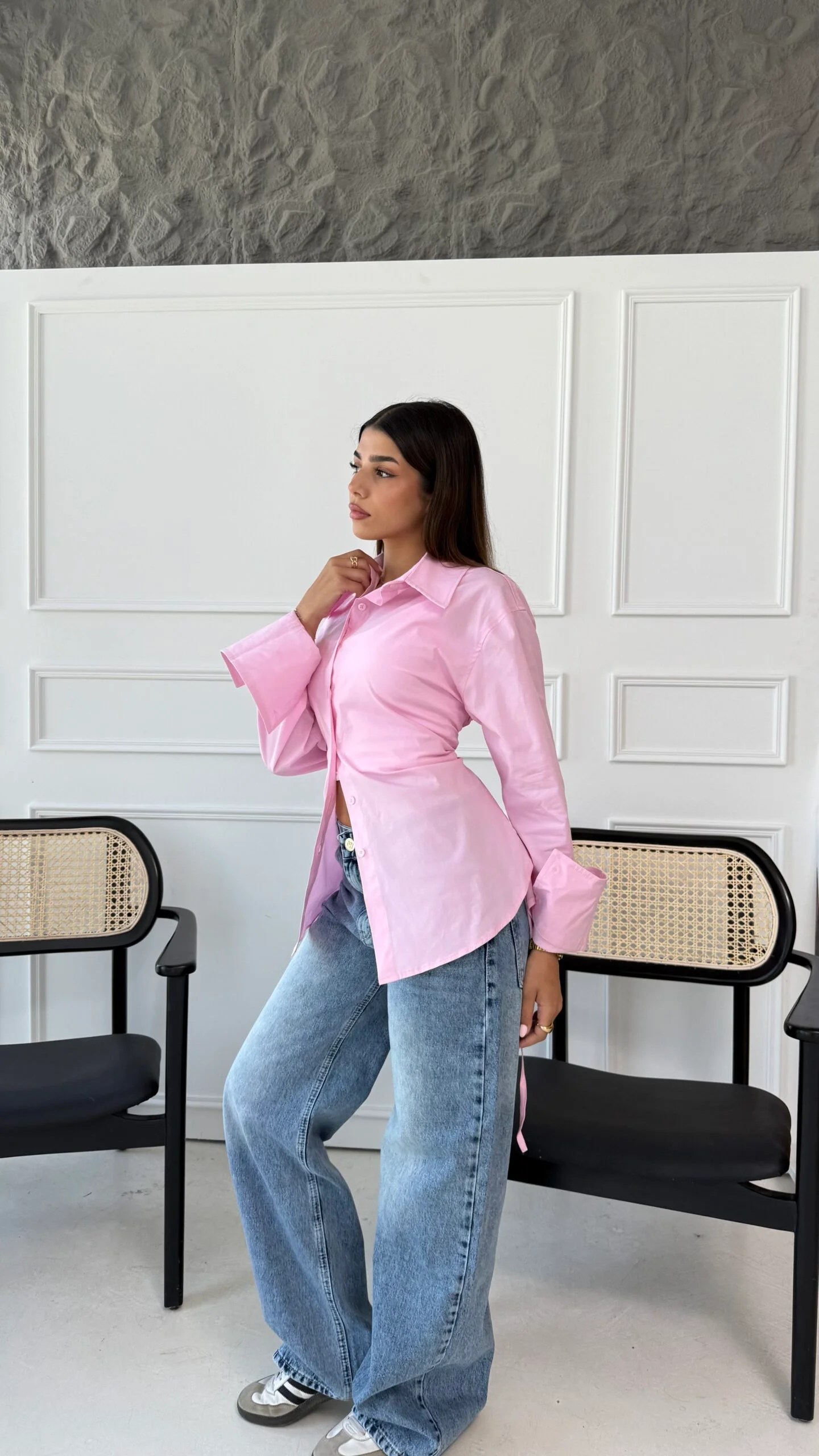 Snatching chemise — view 9
