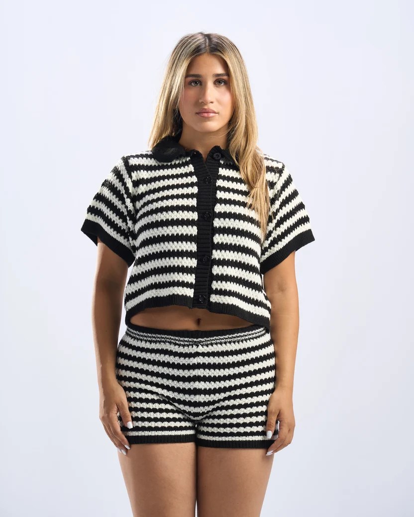 Black x white beach set