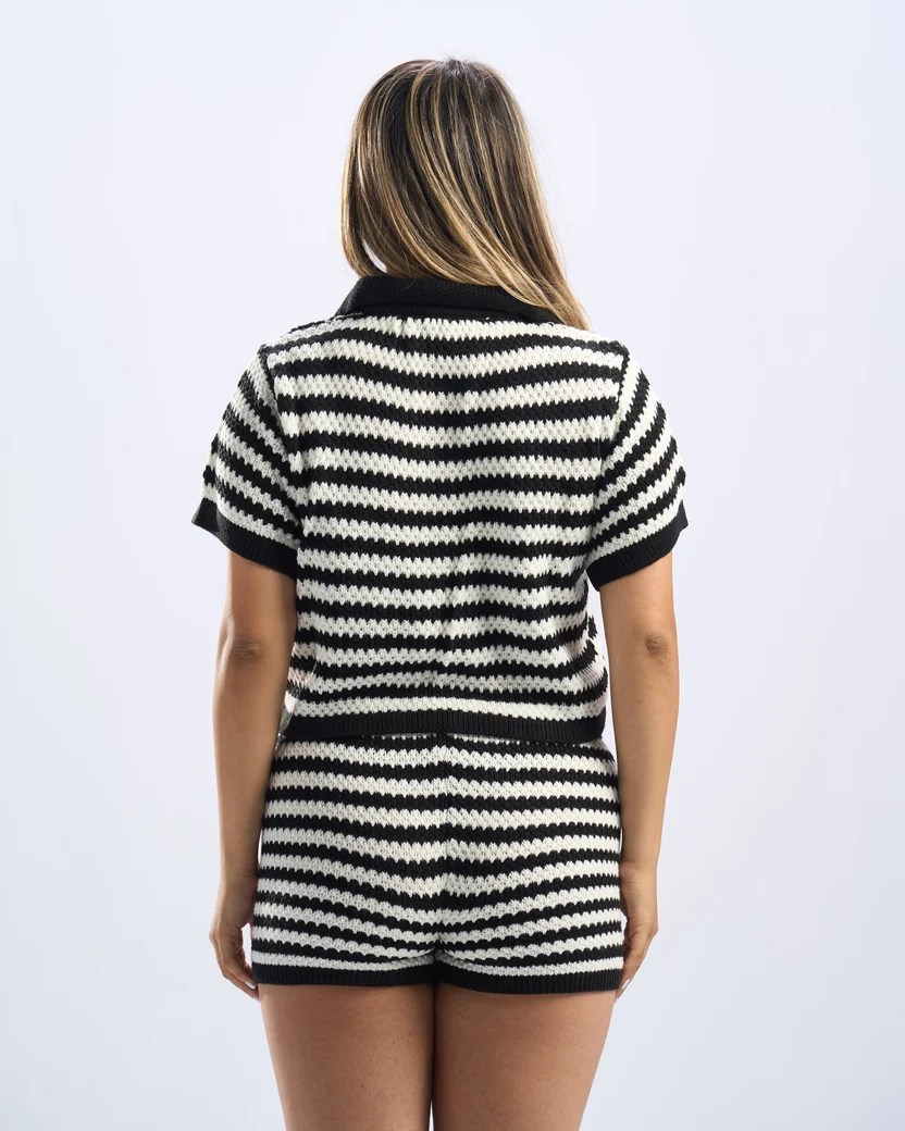 Black x white beach set — view 3