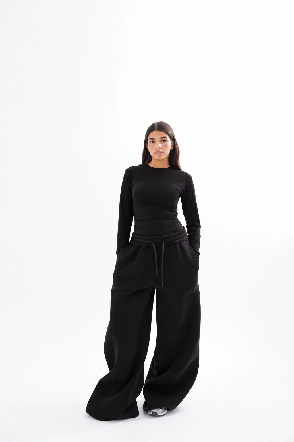 The Cutout Sweatpants — photo 8